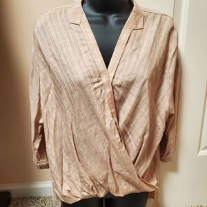 VENUS Unique Designed Top NWT